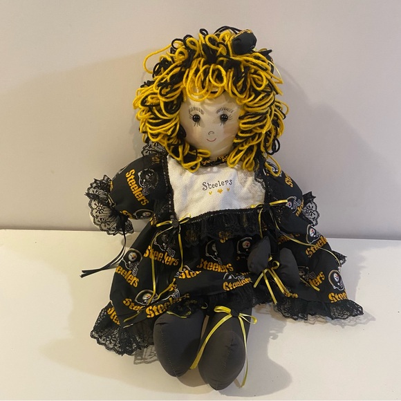 2009 Handmade Pittsburgh Steelers Cloth 25” Tall Doll